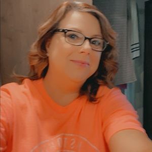 Meet your Posher, Pamela